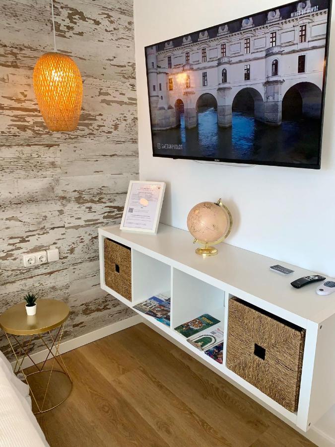 Ar Apartments - Central And Modern Apartment In Benalmádena Eksteriør billede
