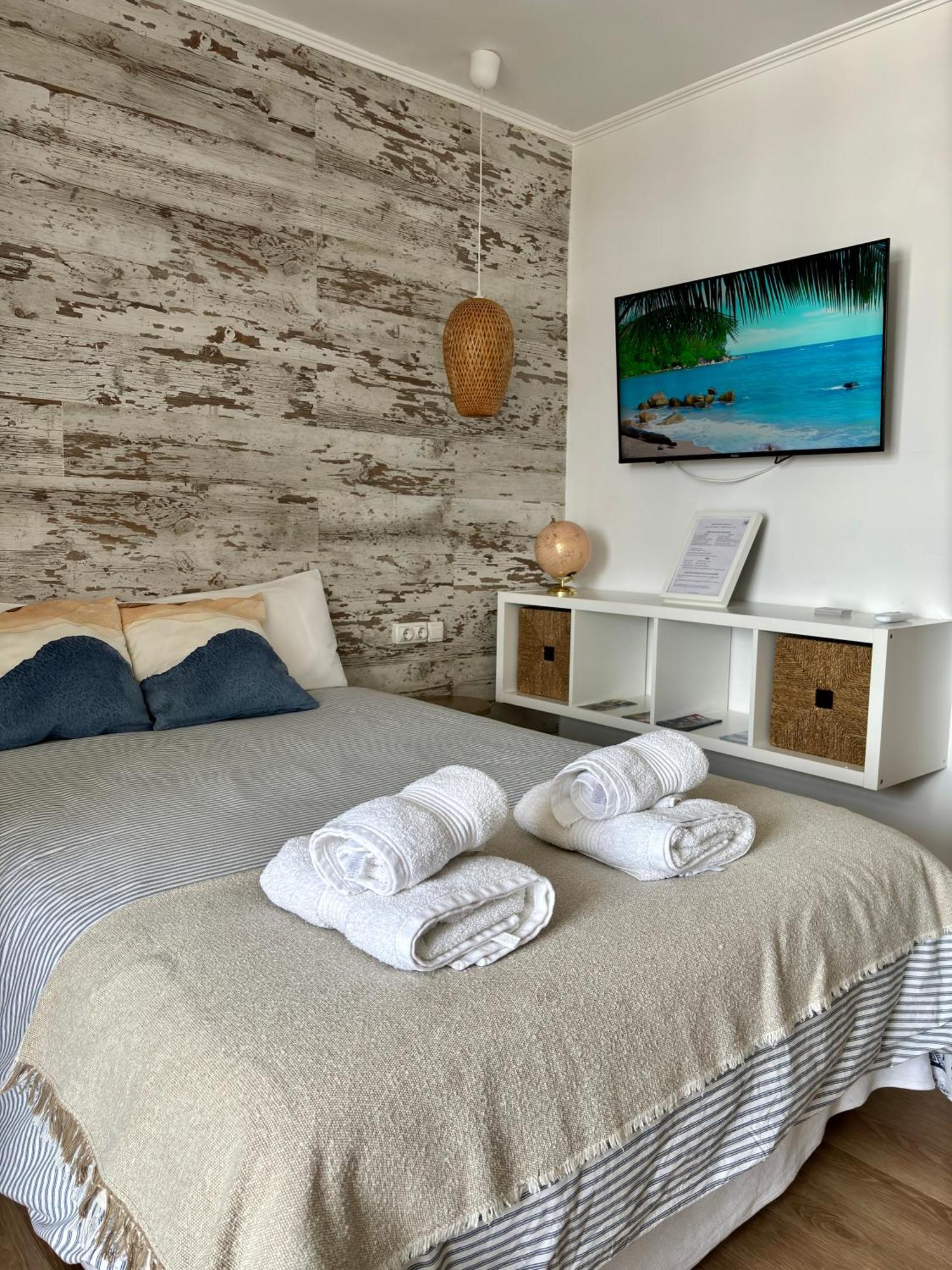 Ar Apartments - Central And Modern Apartment In Benalmádena Eksteriør billede